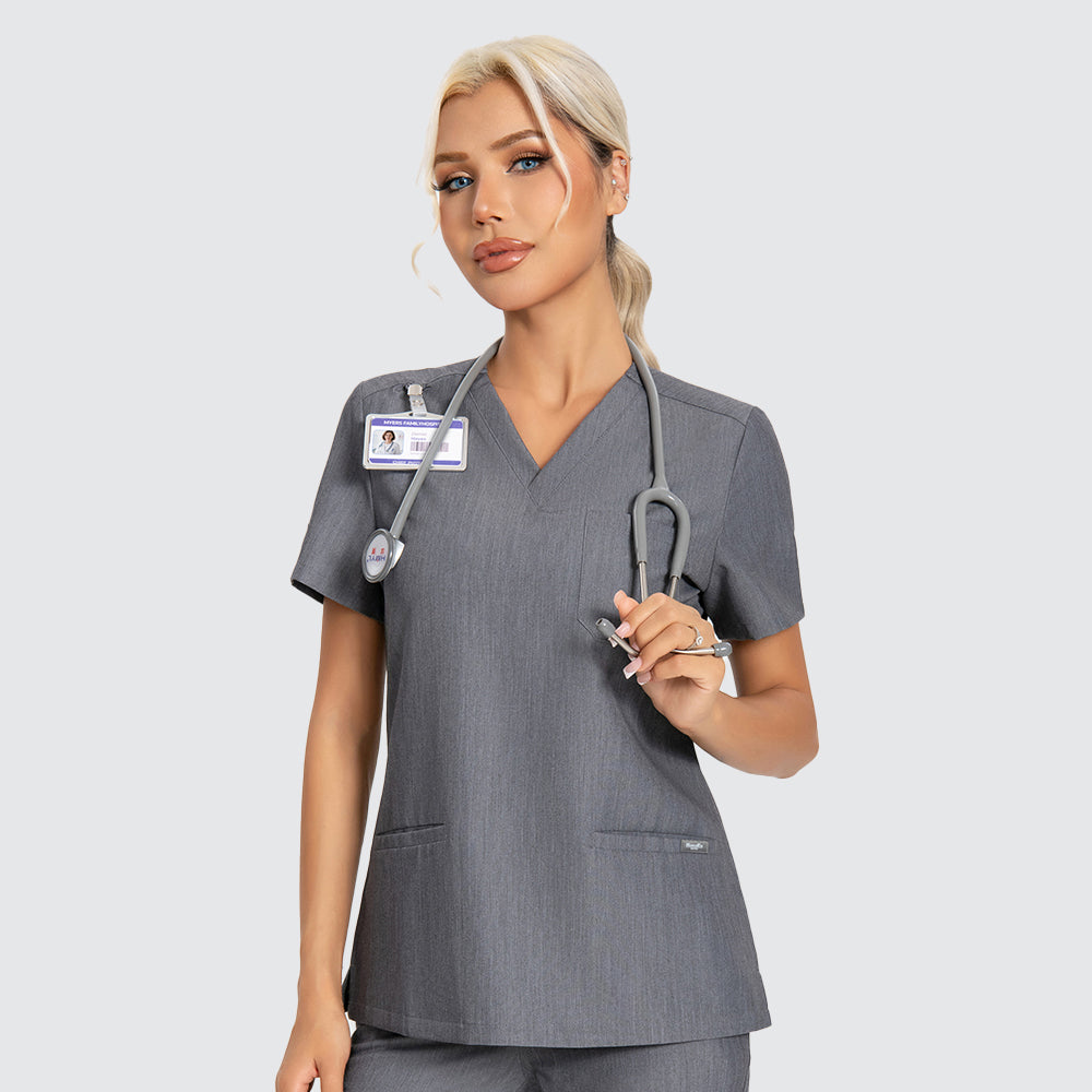 Blusas médicas esenciales de tres bolsillos KungfuScrubs