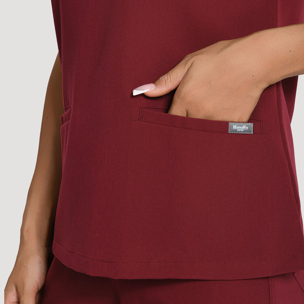 Blusas médicas esenciales de tres bolsillos KungfuScrubs
